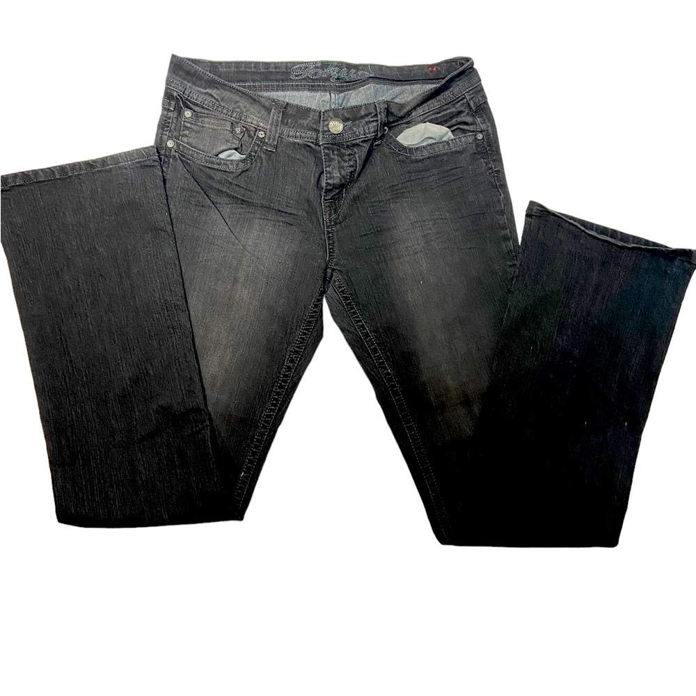 TOKYO BONGO SIZE 11 WOMAN’S JEANS 80%COTTON 18%POLYESTER 2%SPANDEX 3 for $15